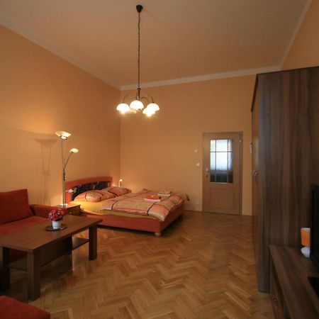 Apartment No. 19 Jaltska 3 カルロヴィ・ヴァリ エクステリア 写真